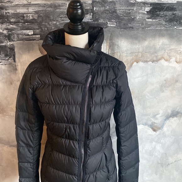 Athleta Puffer Coat - Picture 9 of 16